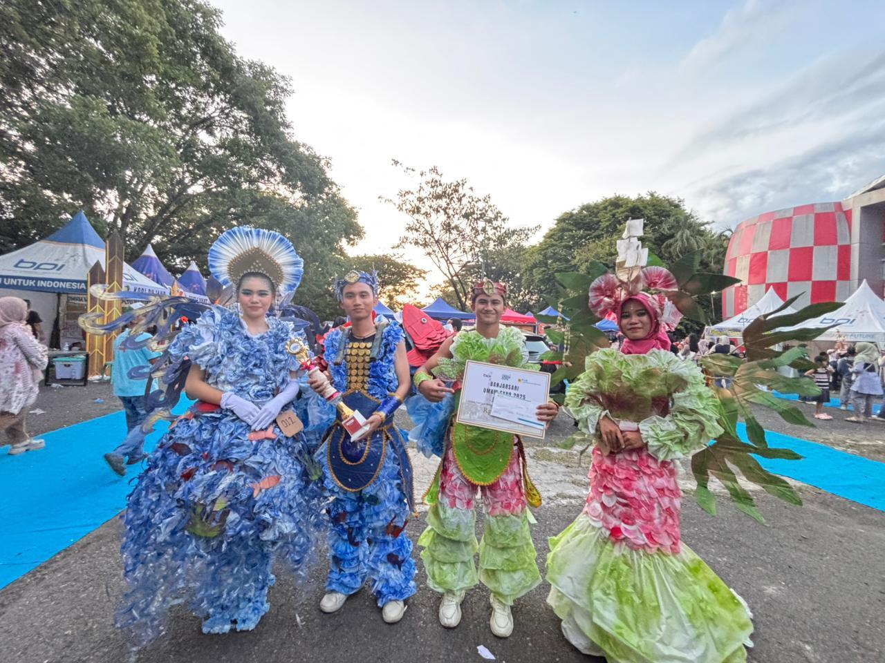 Gambar 2 - SMK Negeri 2 Lahat Kembali lagi mendapatkan Juara Di Lomba Banjarsari UMKM Expo dan Festival Lemang Tahun 2025